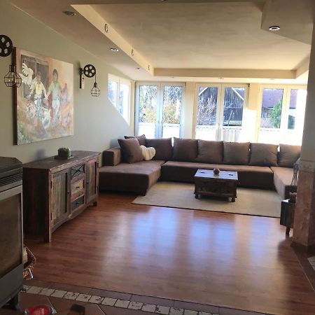 Helle, Offene Dachgeschosswohnung Mit Terrasse Oberloisdorf ภายนอก รูปภาพ