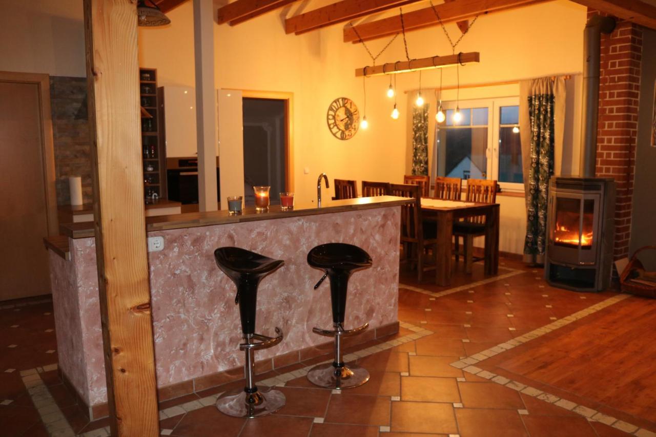 Helle, Offene Dachgeschosswohnung Mit Terrasse Oberloisdorf ภายนอก รูปภาพ