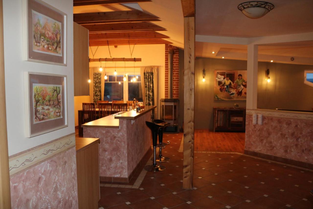 Helle, Offene Dachgeschosswohnung Mit Terrasse Oberloisdorf ภายนอก รูปภาพ