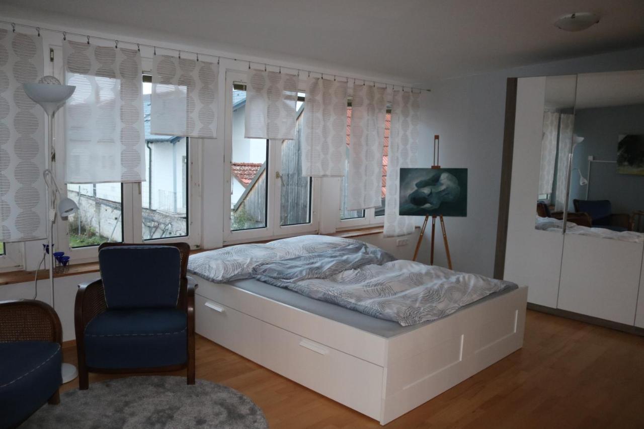 Helle, Offene Dachgeschosswohnung Mit Terrasse Oberloisdorf ภายนอก รูปภาพ
