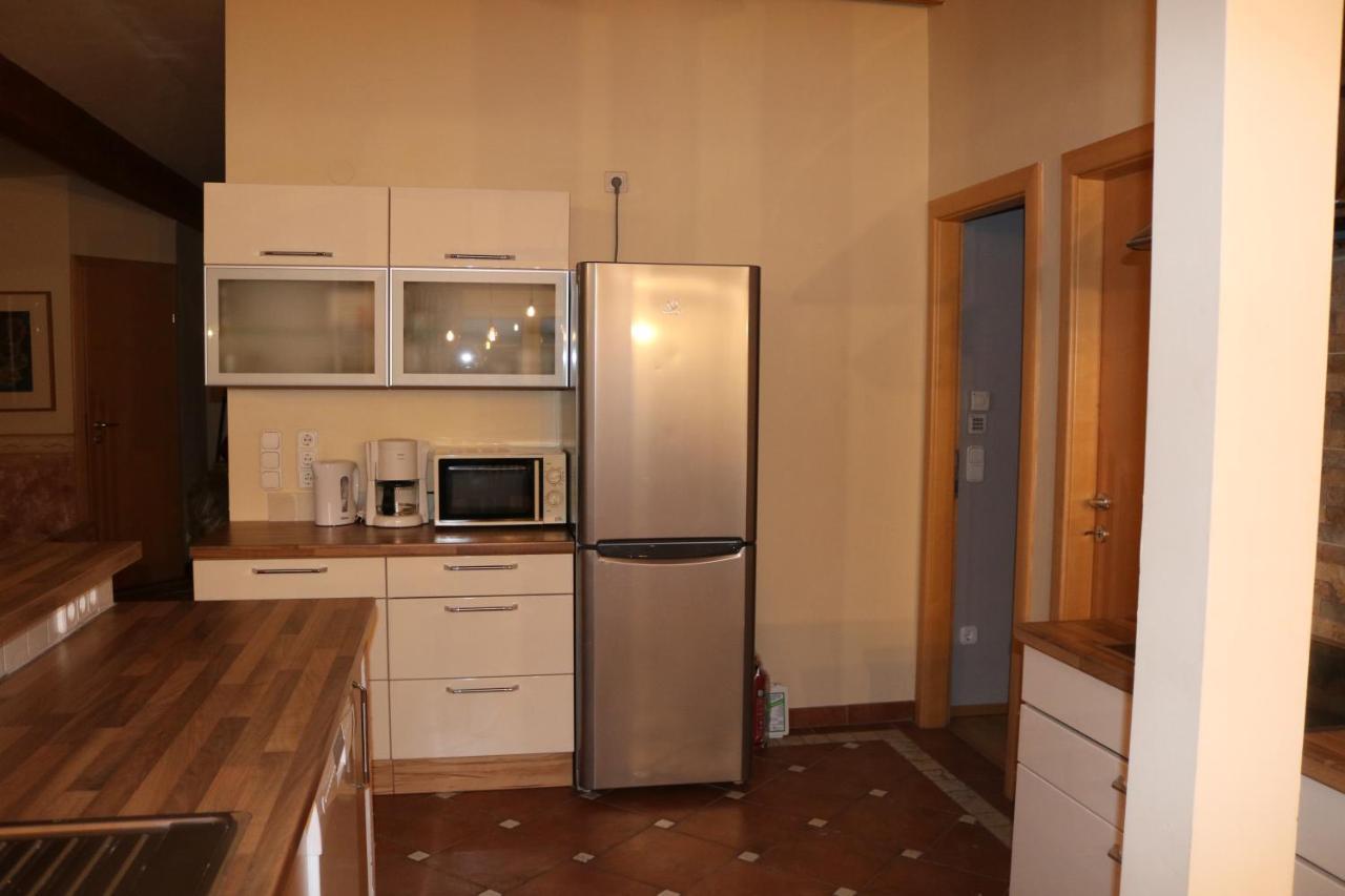 Helle, Offene Dachgeschosswohnung Mit Terrasse Oberloisdorf ภายนอก รูปภาพ