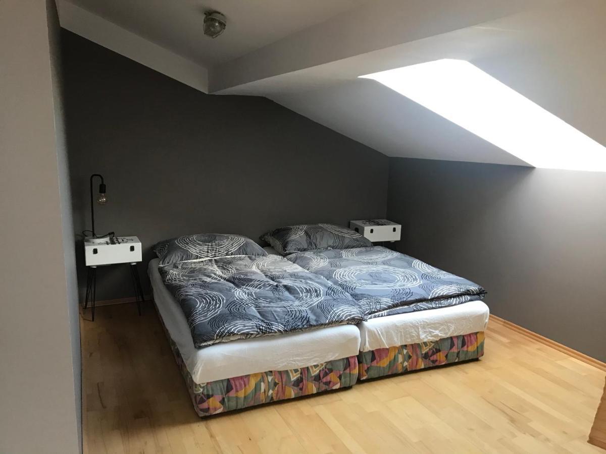 Helle, Offene Dachgeschosswohnung Mit Terrasse Oberloisdorf ภายนอก รูปภาพ
