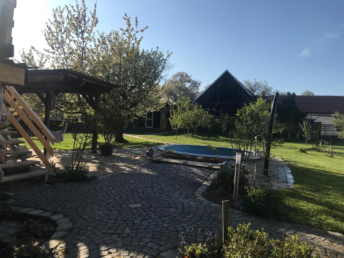 Helle, Offene Dachgeschosswohnung Mit Terrasse Oberloisdorf ภายนอก รูปภาพ
