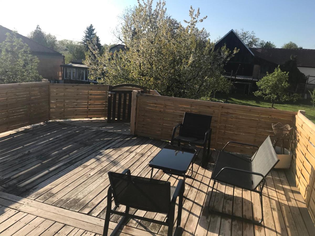 Helle, Offene Dachgeschosswohnung Mit Terrasse Oberloisdorf ภายนอก รูปภาพ